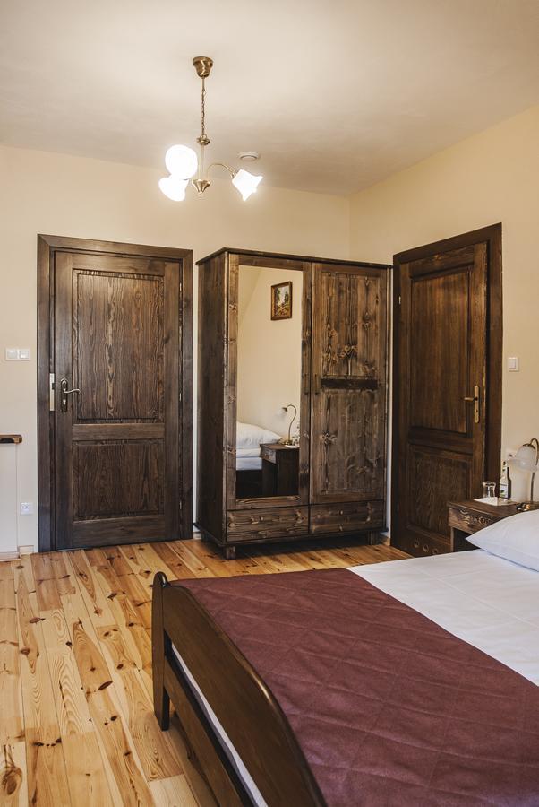 Hotel Pod Kogutkiem Krzywaczka Kültér fotó