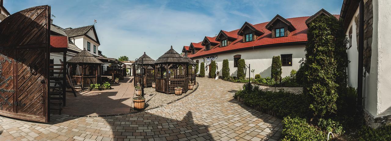 Hotel Pod Kogutkiem Krzywaczka Kültér fotó